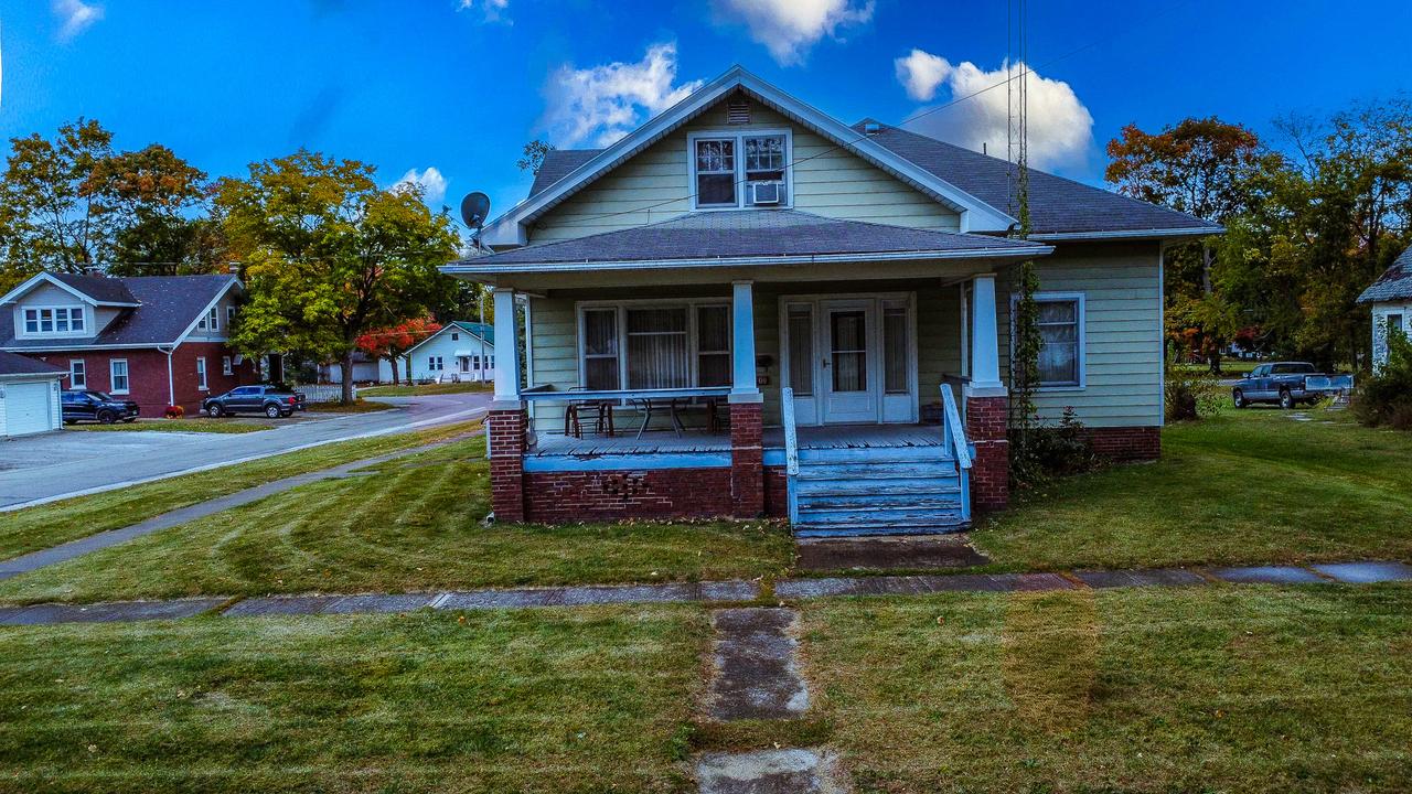 300 N Axtel Ave., Milford, IL 60953