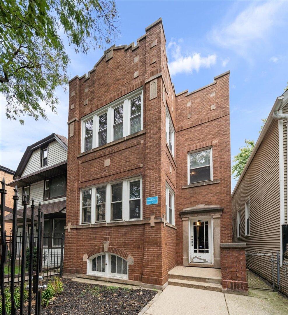 [Address Hidden by Seller], Chicago, IL 60618