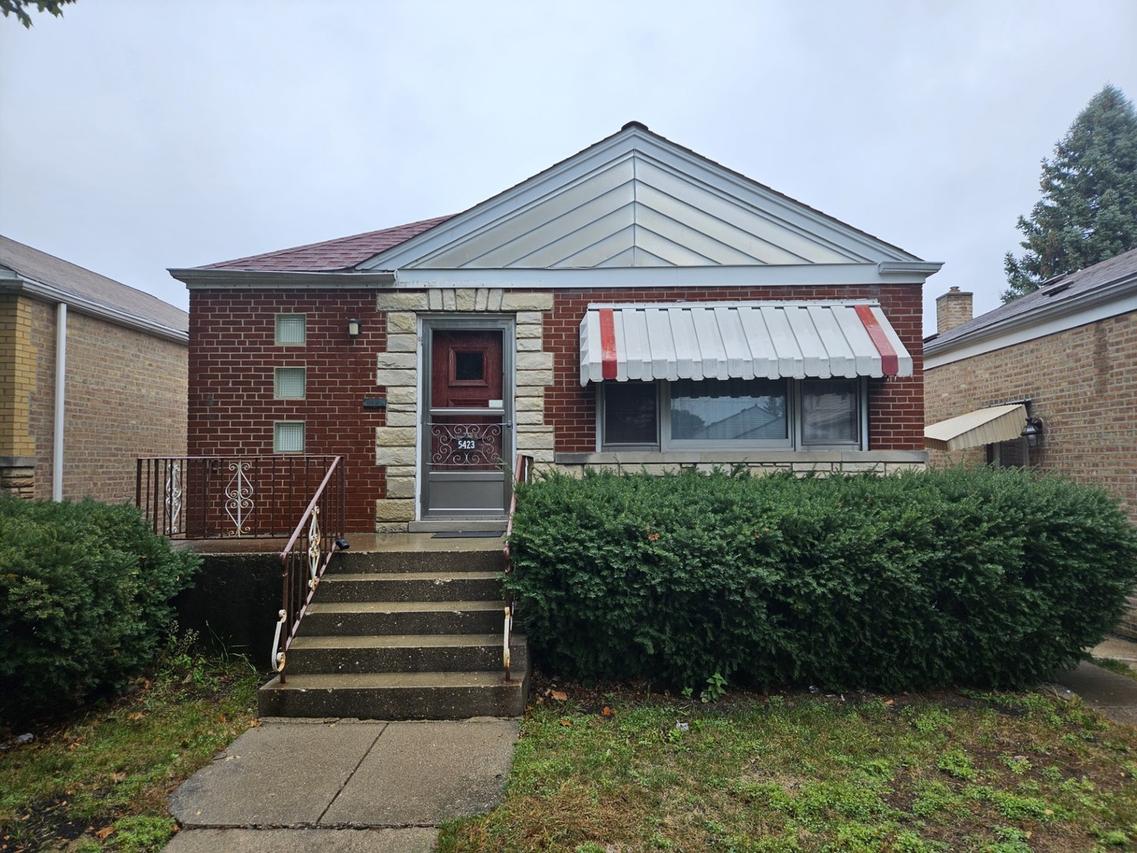 5423 N Moody Ave., Chicago, IL 60630