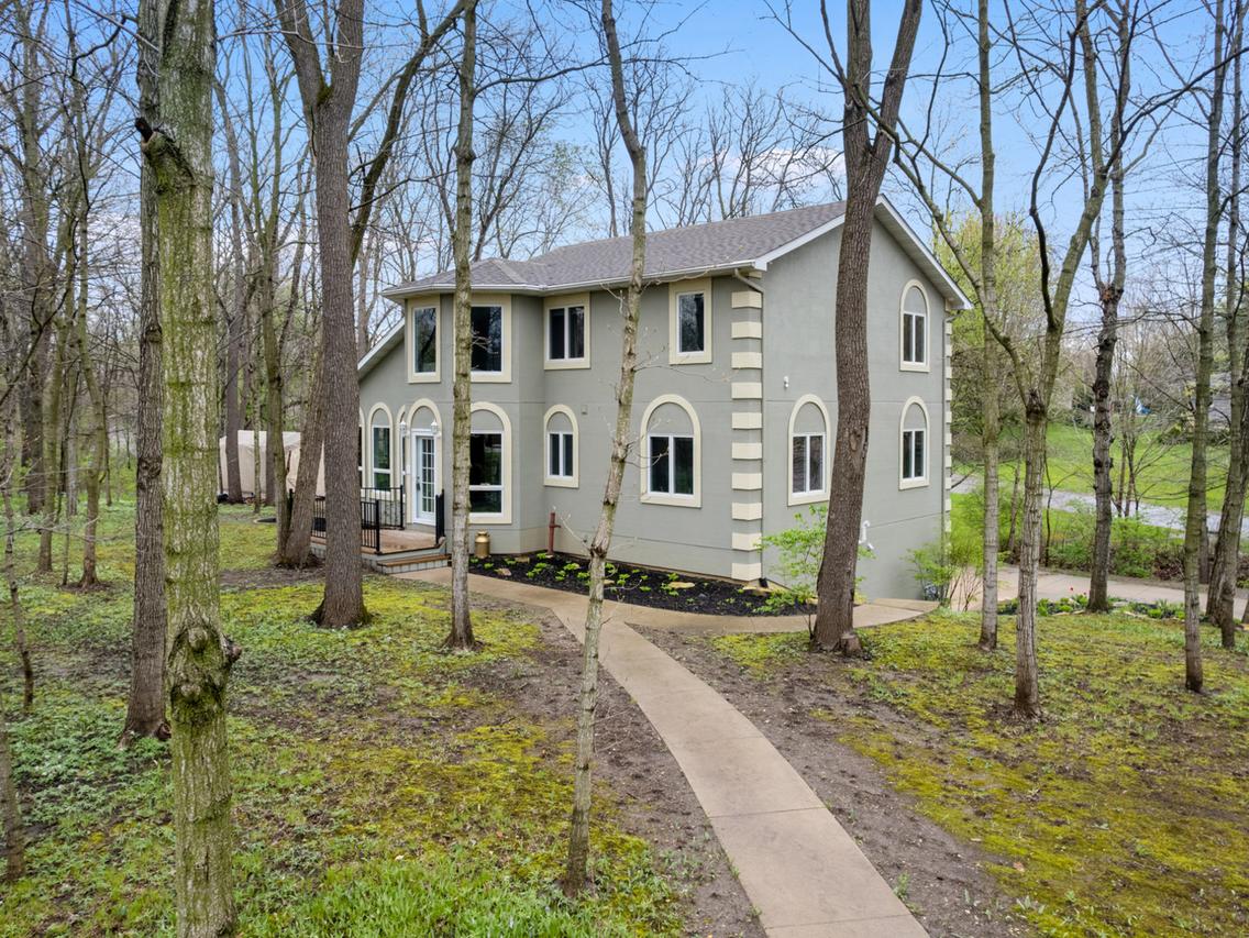3 Oak Ridge Dr., Newark, IL 60541