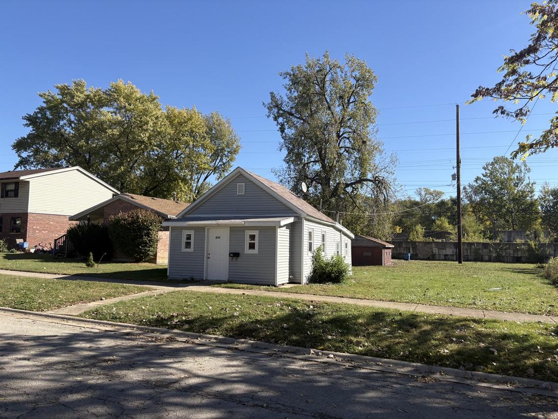 458 N Washington Ave., Kankakee, IL 60901