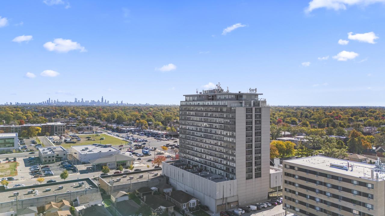 7234 W North Ave. #1802, Elmwood Park, IL 60707