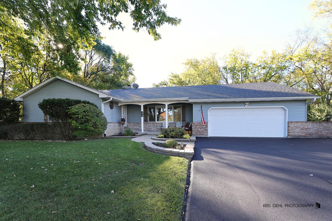 150 E Depot St., Antioch, IL 60002
