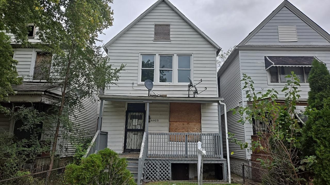 6925 S Stewart Ave., Chicago, IL 60621