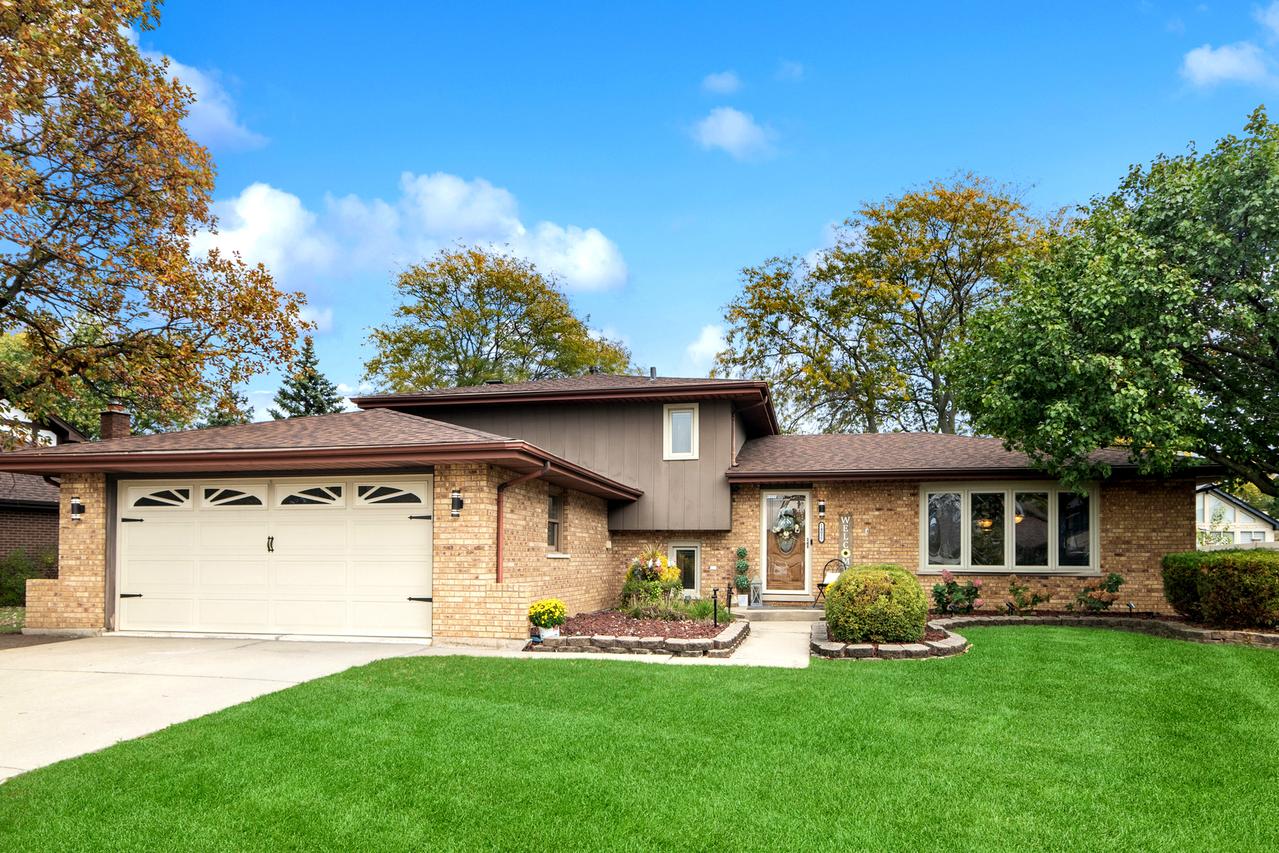 14037 Catherine Dr., Orland Park, IL 60462