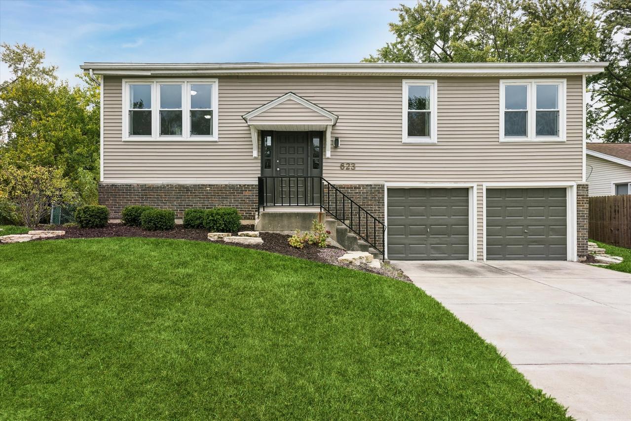 623 Cochise Cir., Bolingbrook, IL 60440