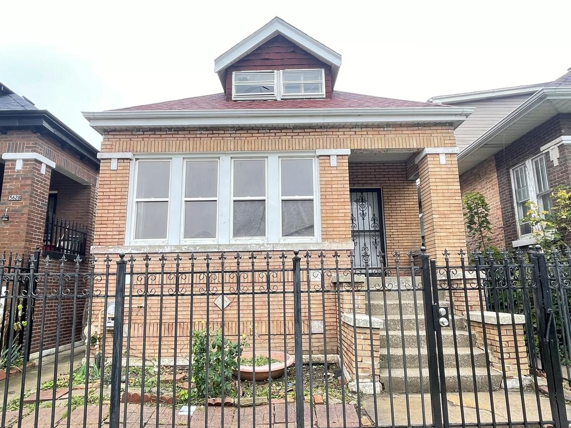 5626 S Maplewood Ave., Chicago, IL 60629