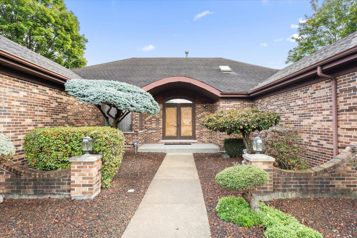 703 Newcastle Ln., Prospect Heights, IL 60070