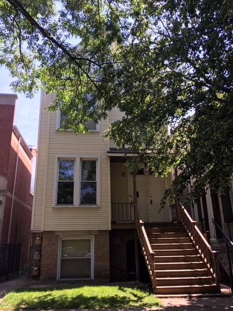 1749 W Barry Ave., Chicago, IL 60657