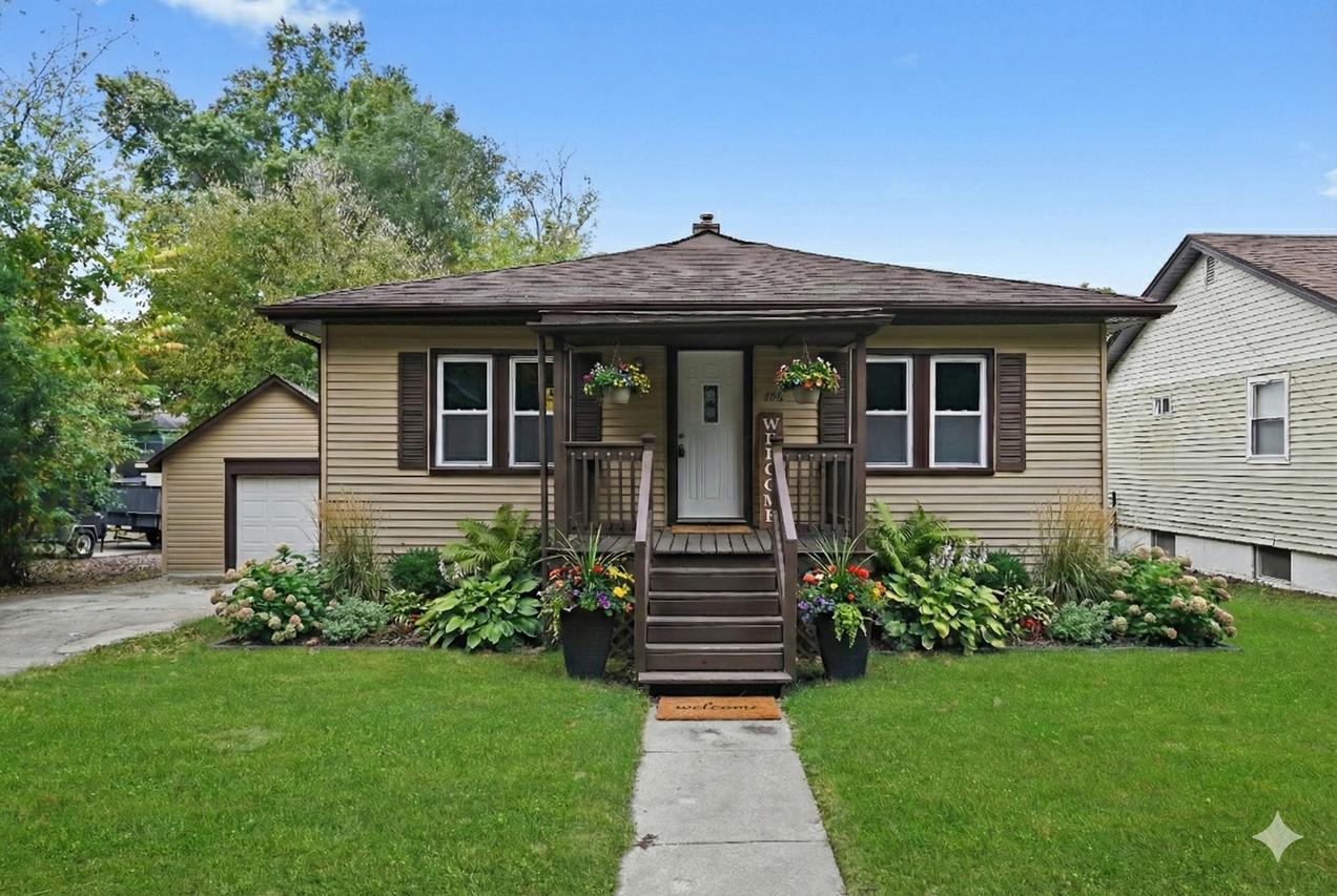 226 N Wilmette Ave., Westmont, IL 60559