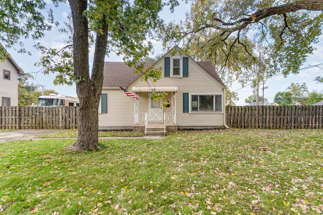 64 Macarthur Dr., Northlake, IL 60164