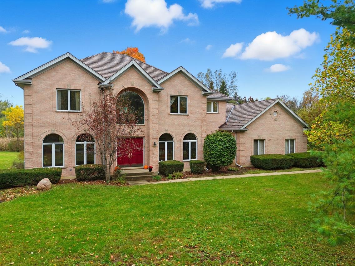 4420 Stonehaven Dr., Long Grove, IL 60047