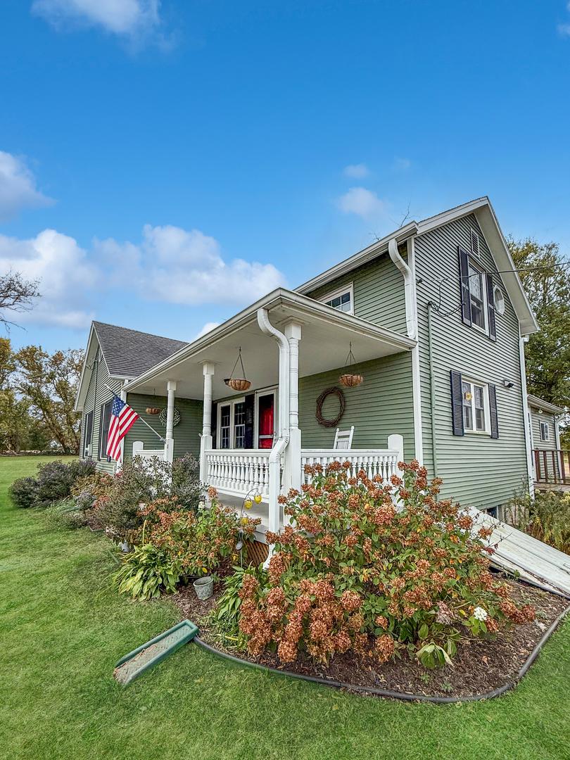 30789 5 Points Rd., Kingston, IL 60145