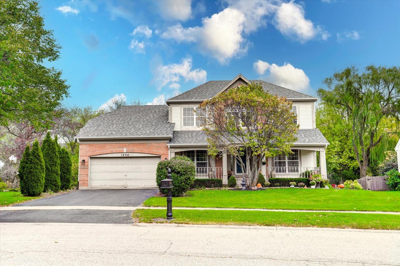 1034 Heather Ct., Fox River Grove, IL 60021