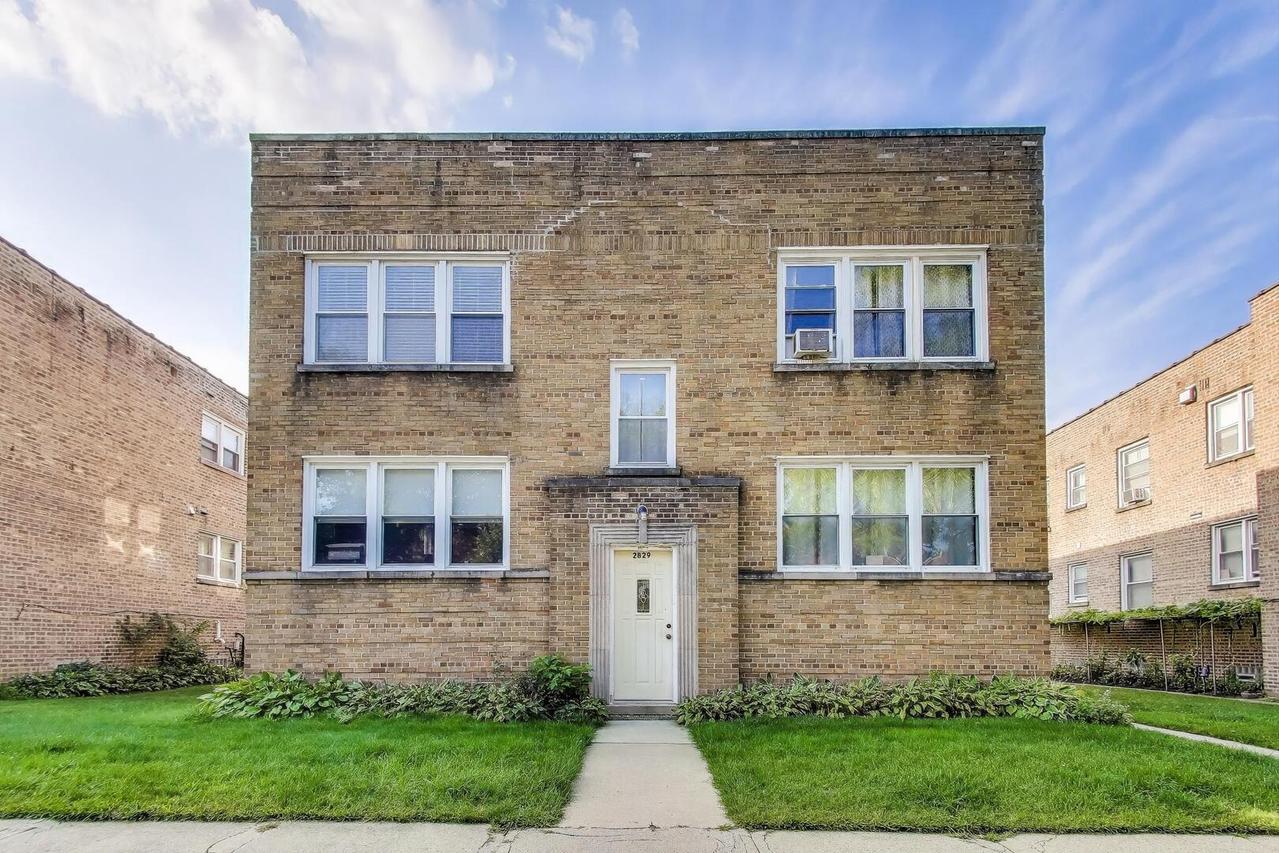 2829 W Farragut Ave. #2E, Chicago, IL 60625