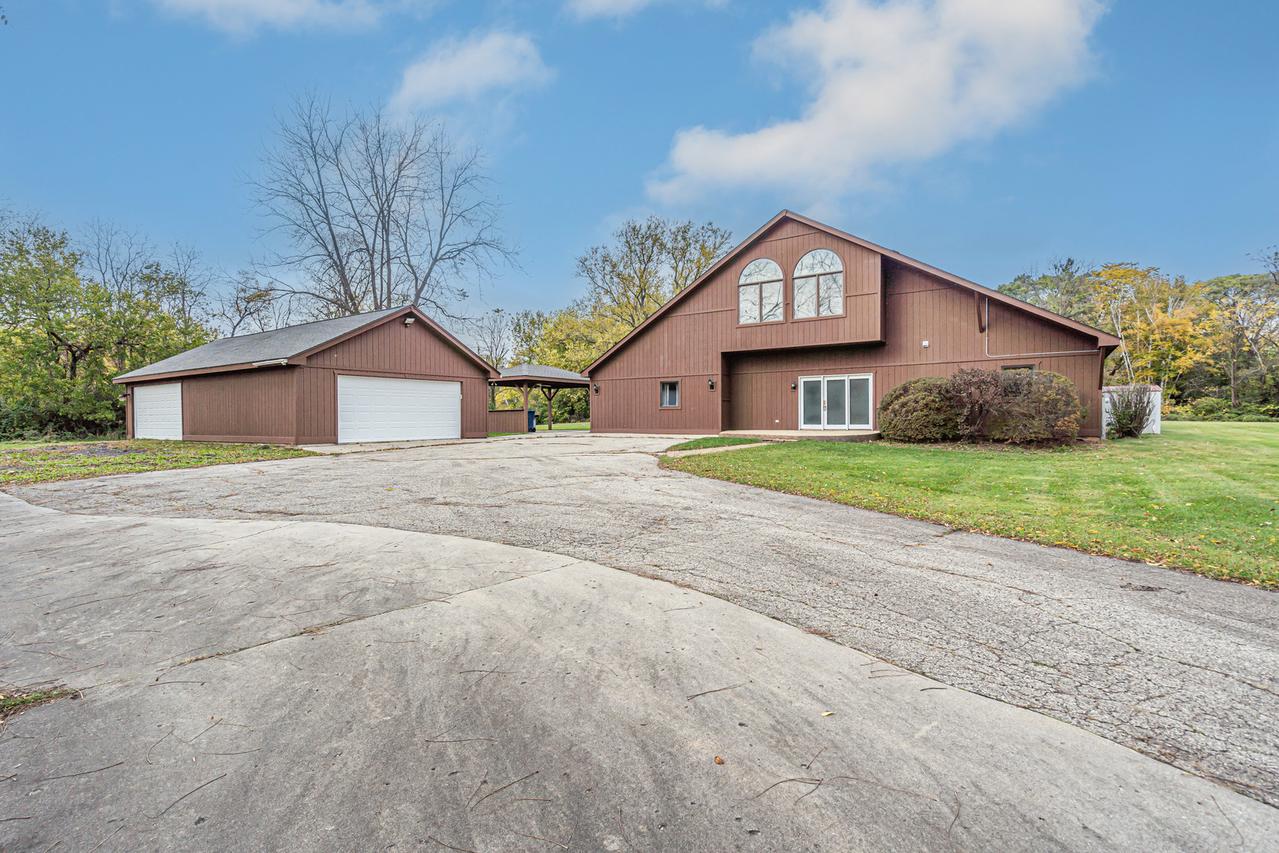 27514 N Forest Garden Rd., Wauconda, IL 60084