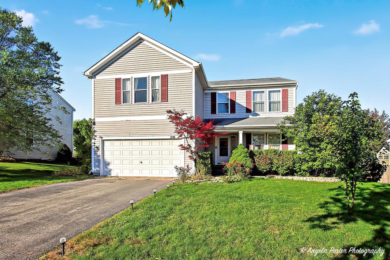 336 Hawthorn Ln., Antioch, IL 60002