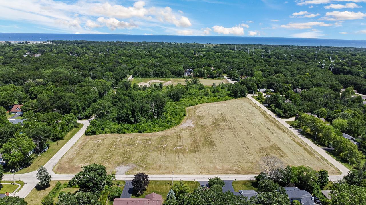 14th St., Winthrop Harbor, IL 60096