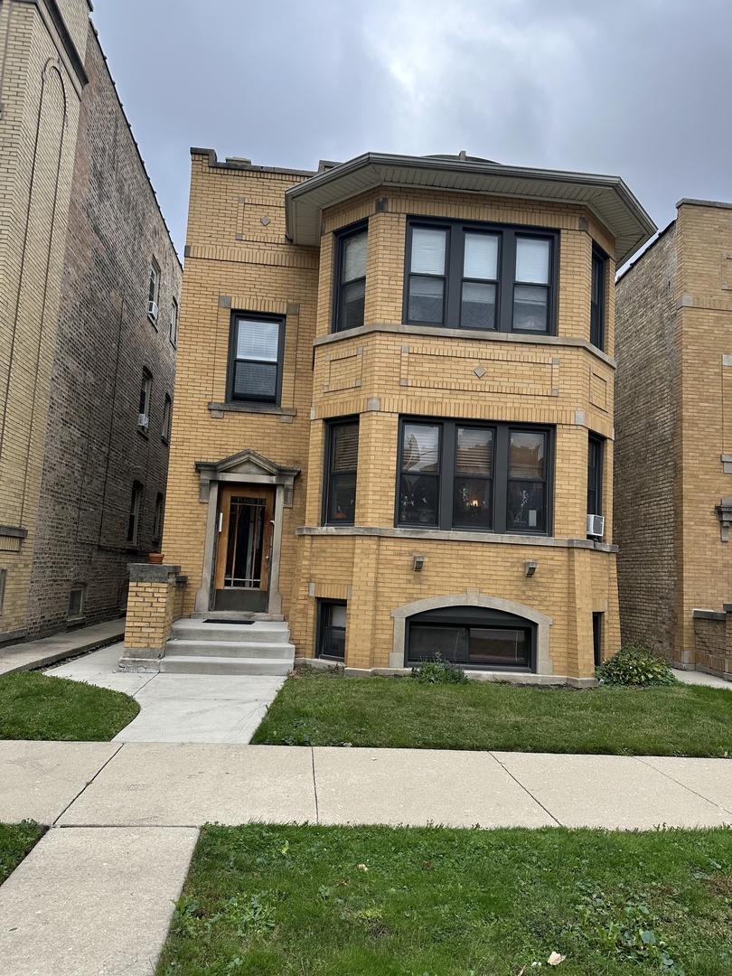 5834 N Maplewood Ave., Chicago, IL 60659