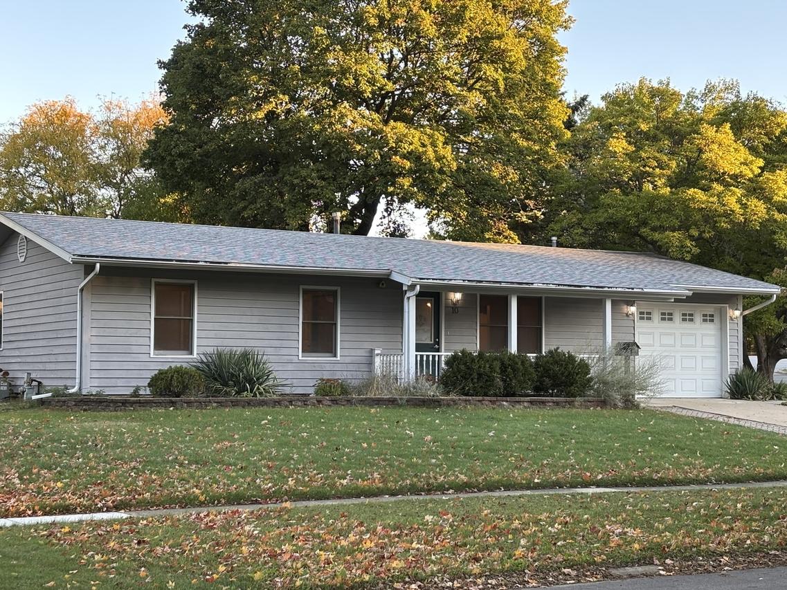 10 Briar Ln., Geneva, IL 60134