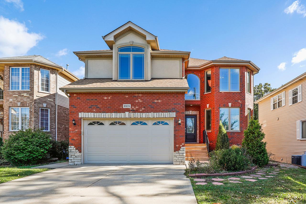 9935 Menard Ave., Oak Lawn, IL 60453