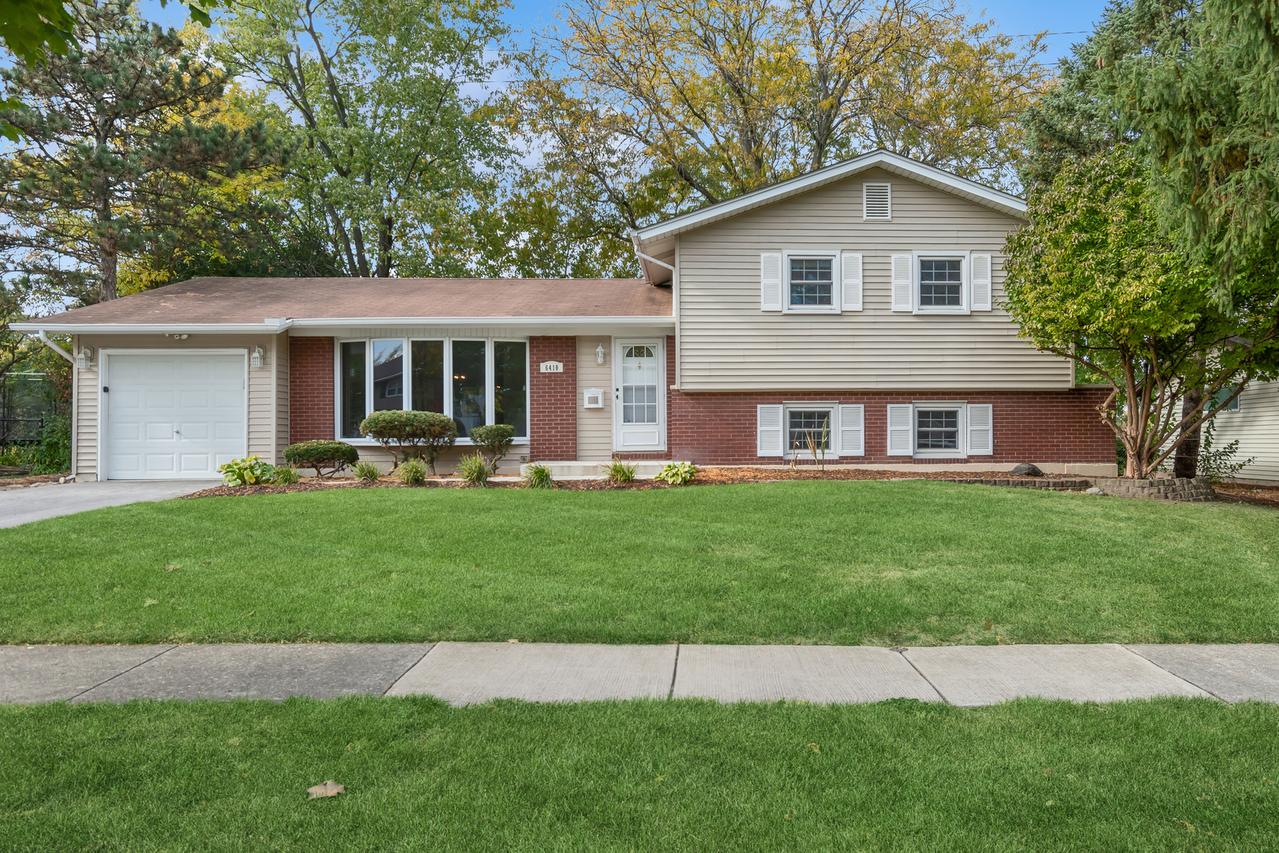 6410 Macarthur Dr., Woodridge, IL 60517