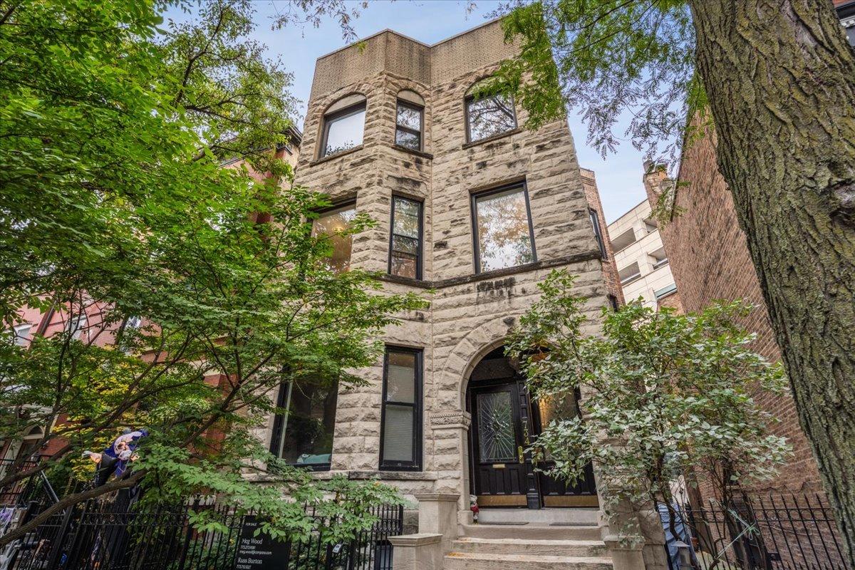 734 W Belden Ave. #2, Chicago, IL 60614