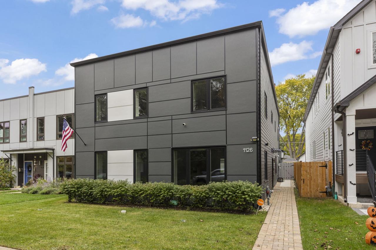1126 Pitner Ave., Evanston, IL 60202