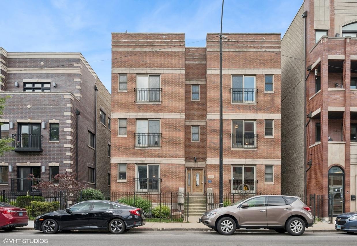 2461 W Foster Ave. #2E, Chicago, IL 60625