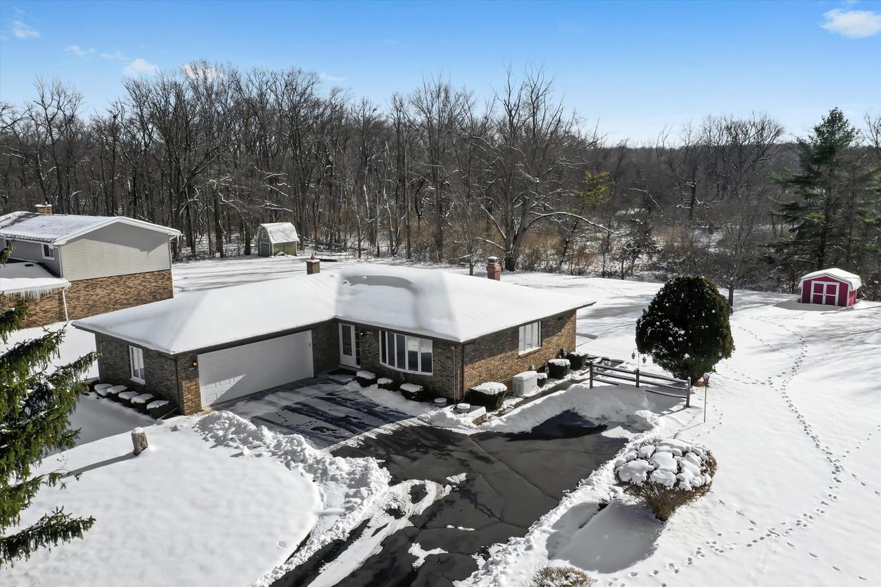 2033 E Hickory St., Crete, IL 60417