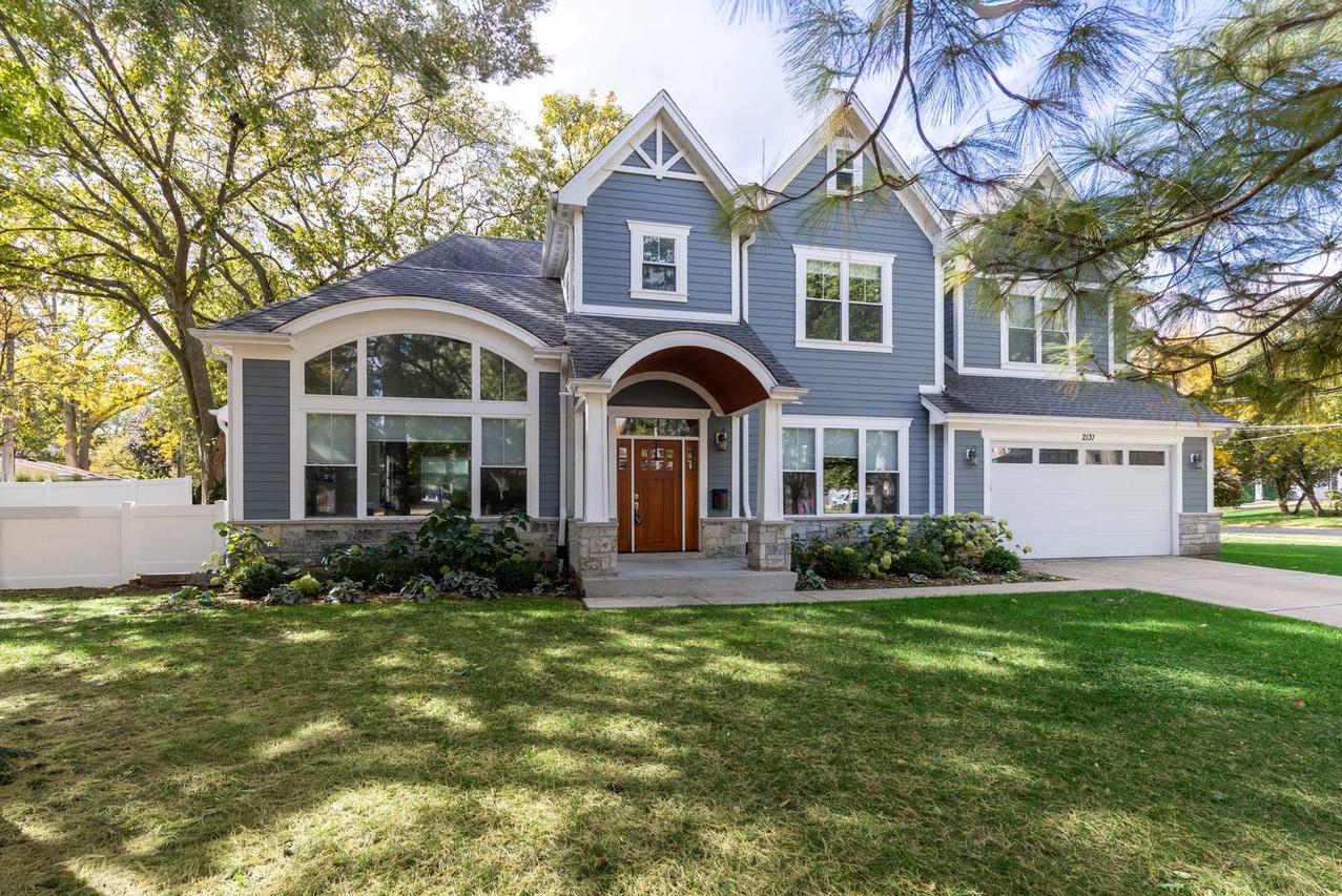 2131 Parkview Ct., Wilmette, IL 60091