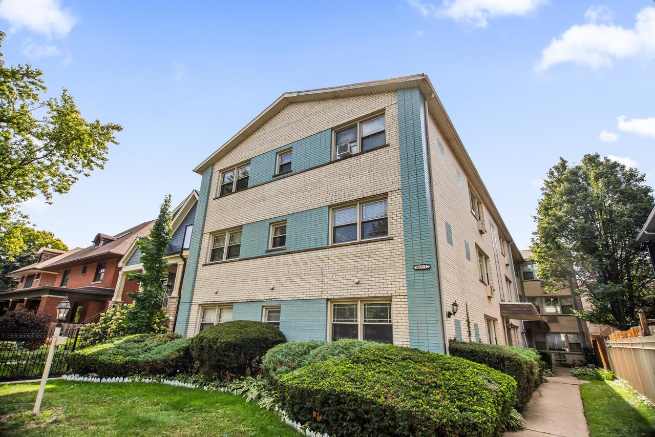 1615 W Touhy Ave. #2N, Chicago, IL 60626