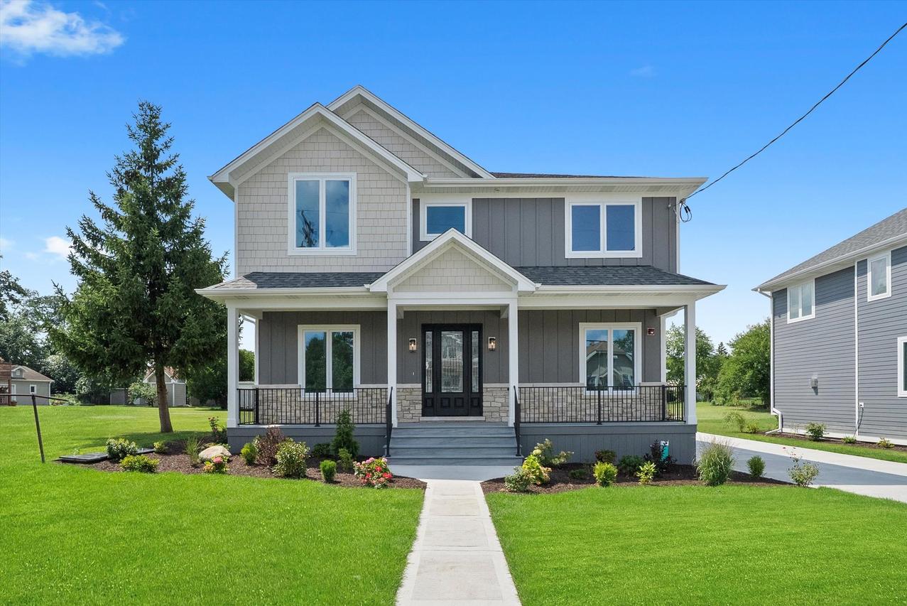 7620 Garden Ln., Justice, IL 60458