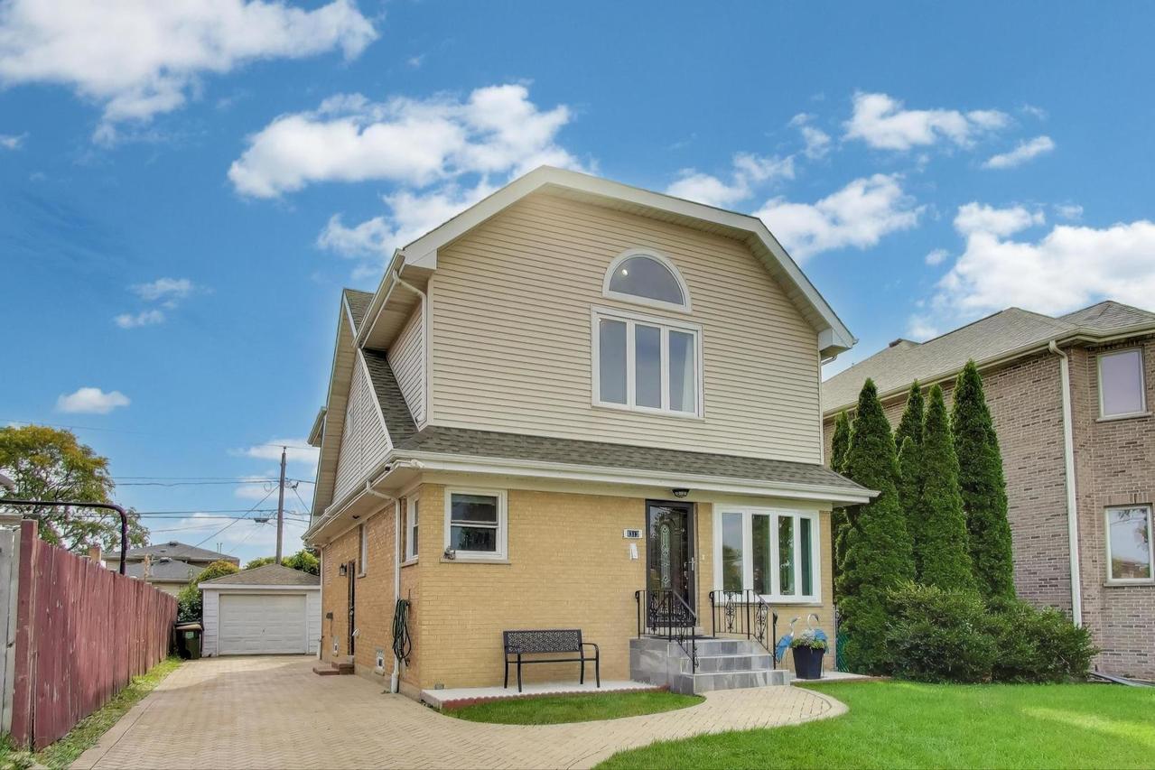 8313 W Ballard Rd., Niles, IL 60714