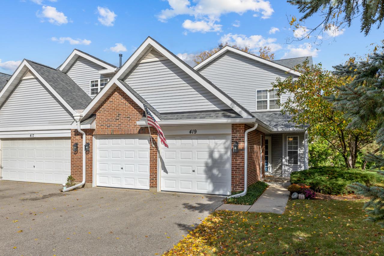 419 E Theodore Ln., Itasca, IL 60143