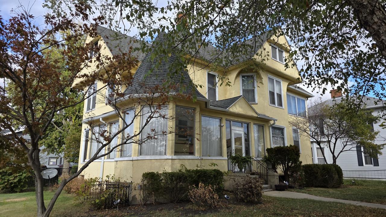 801 7th St., Lasalle, IL 61301