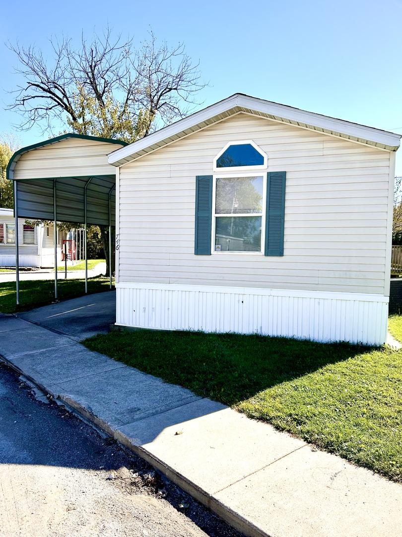 746 Michelle Dr., Lynwood, IL 60411