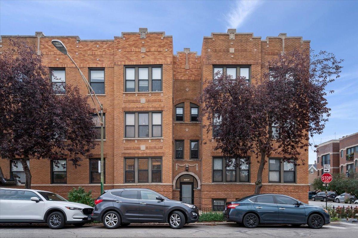 1001 N Campbell Ave. #1, Chicago, IL 60622