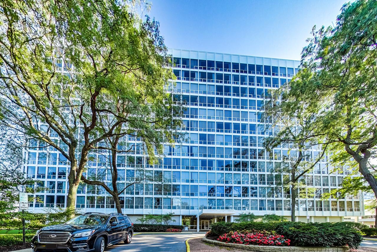 601 E 32nd St. #211, Chicago, IL 60616