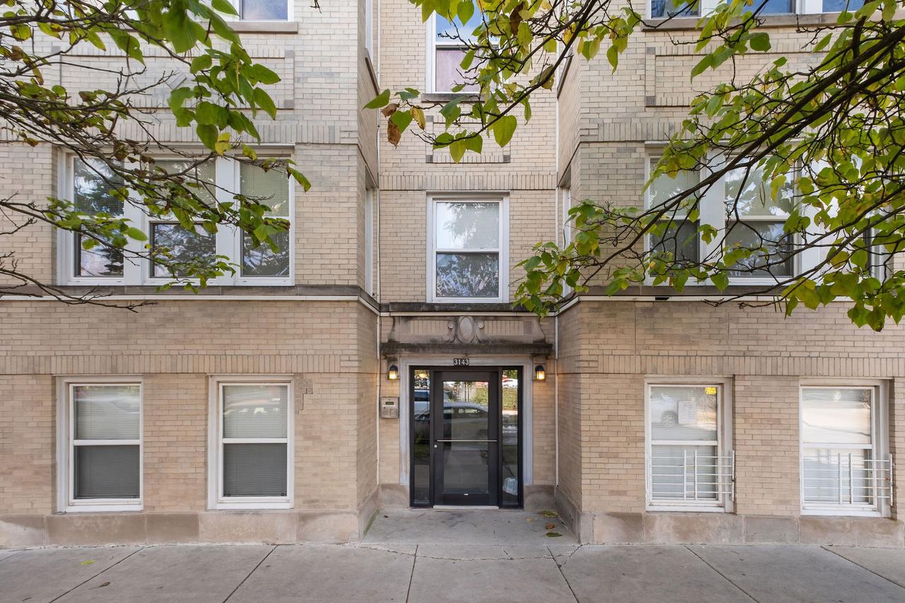 3143 W Carmen Ave. #3, Chicago, IL 60625