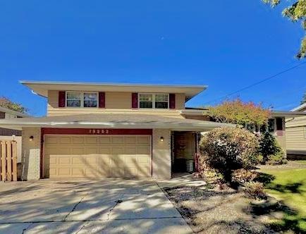 19252 Oakwood Ave., Lansing, IL 60438