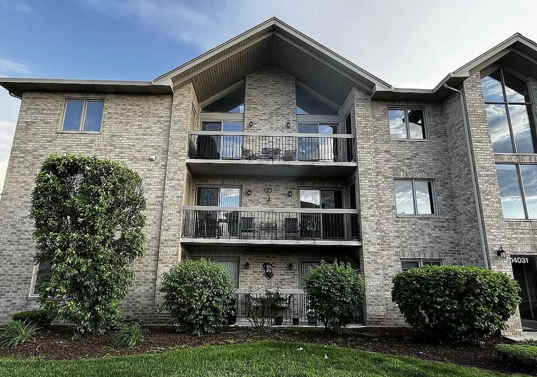 14031 Norwich Ln. #301, Orland Park, IL 60467