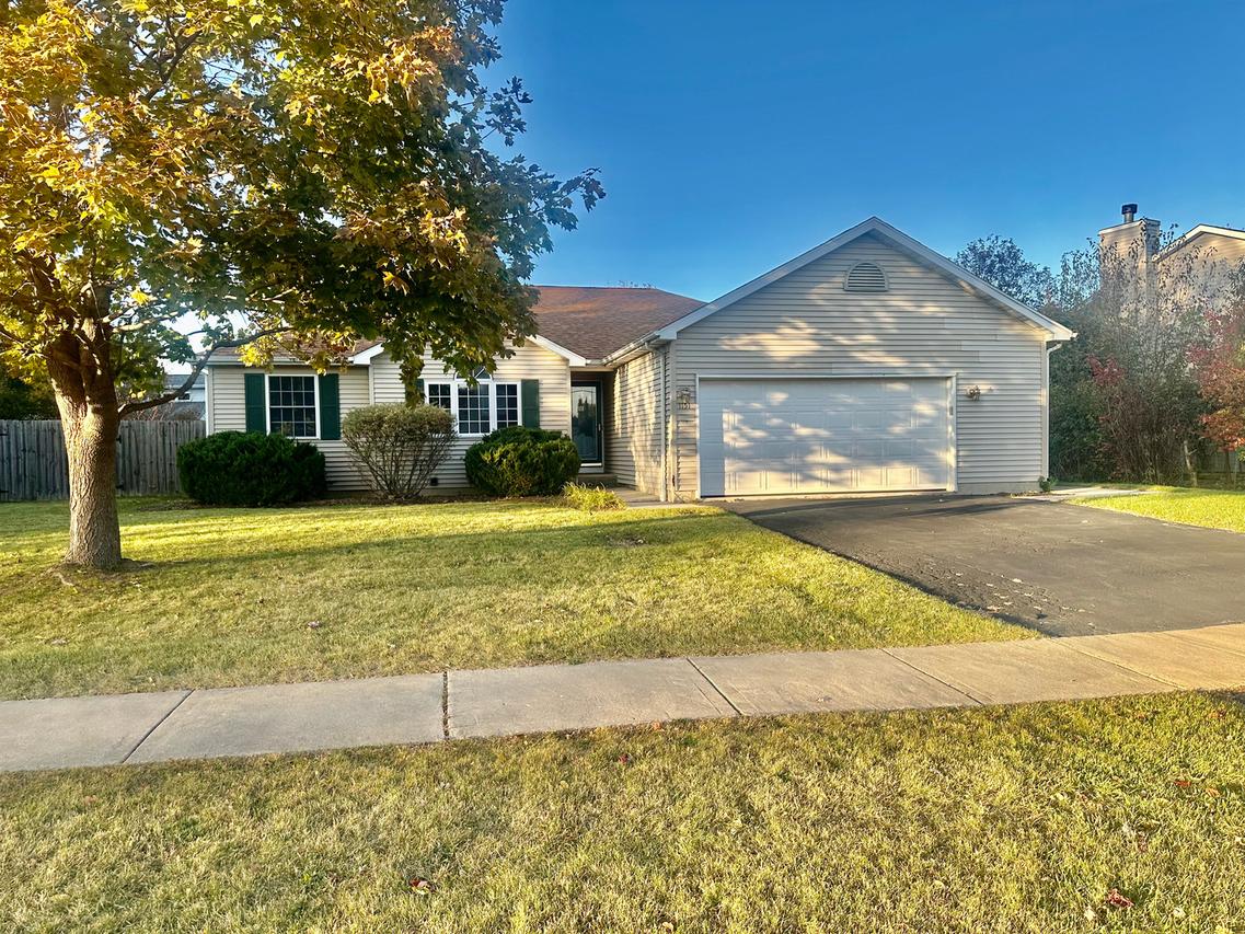 1151 Mary Ct., Dekalb, IL 60115