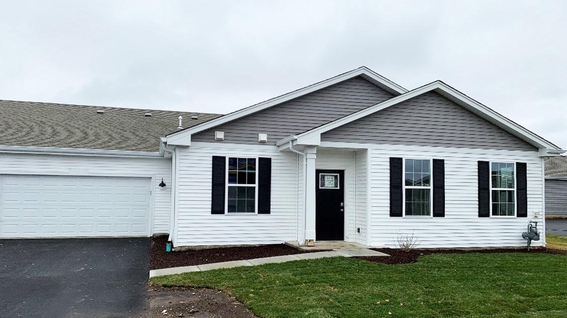 6491 Juniper Dr., Wonder Lake, IL 60097