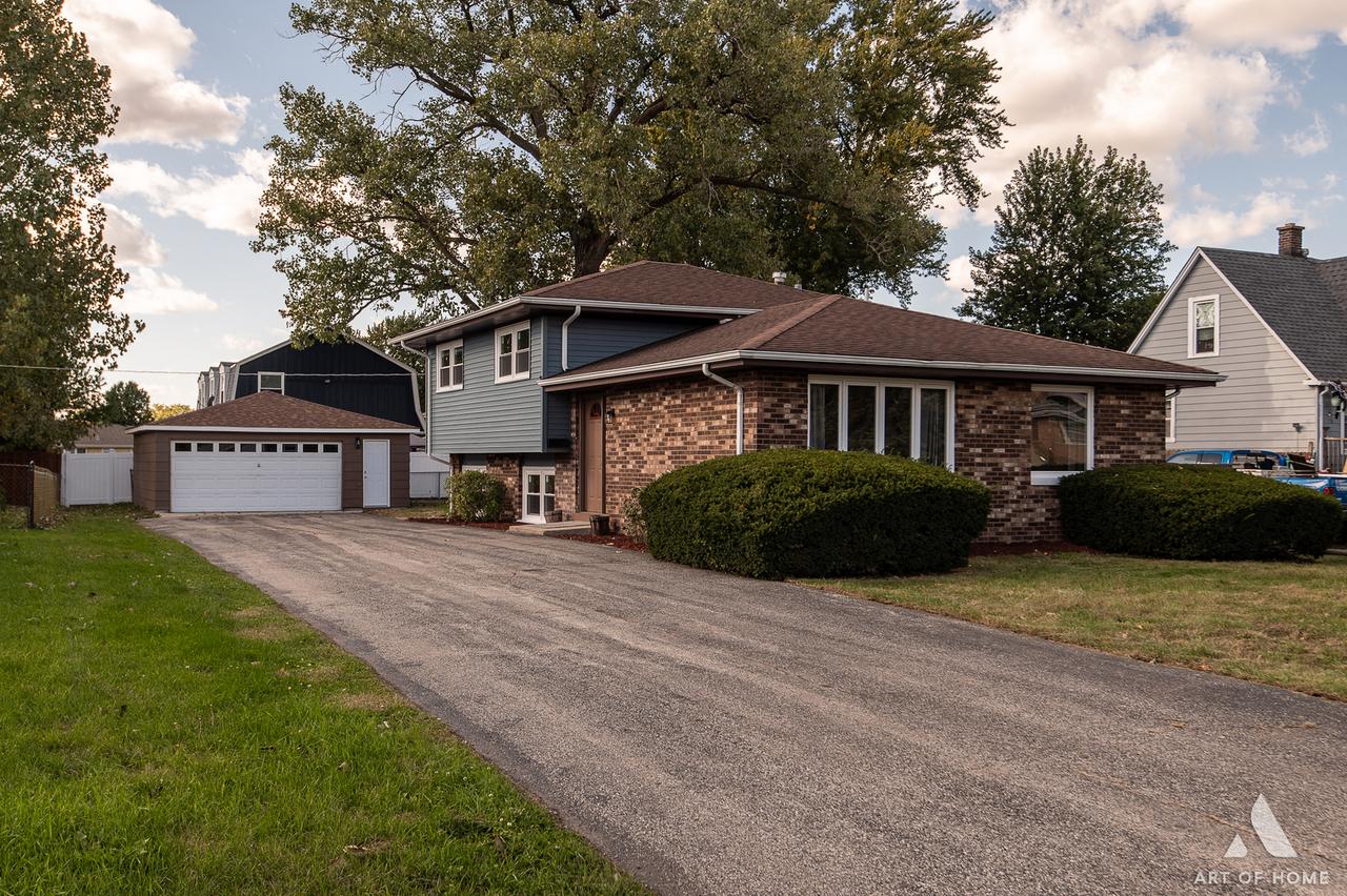 10956 S Nagle Ave., Worth, IL 60482