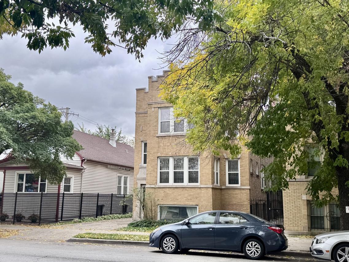 [Address Hidden by Seller], Chicago, IL 60641