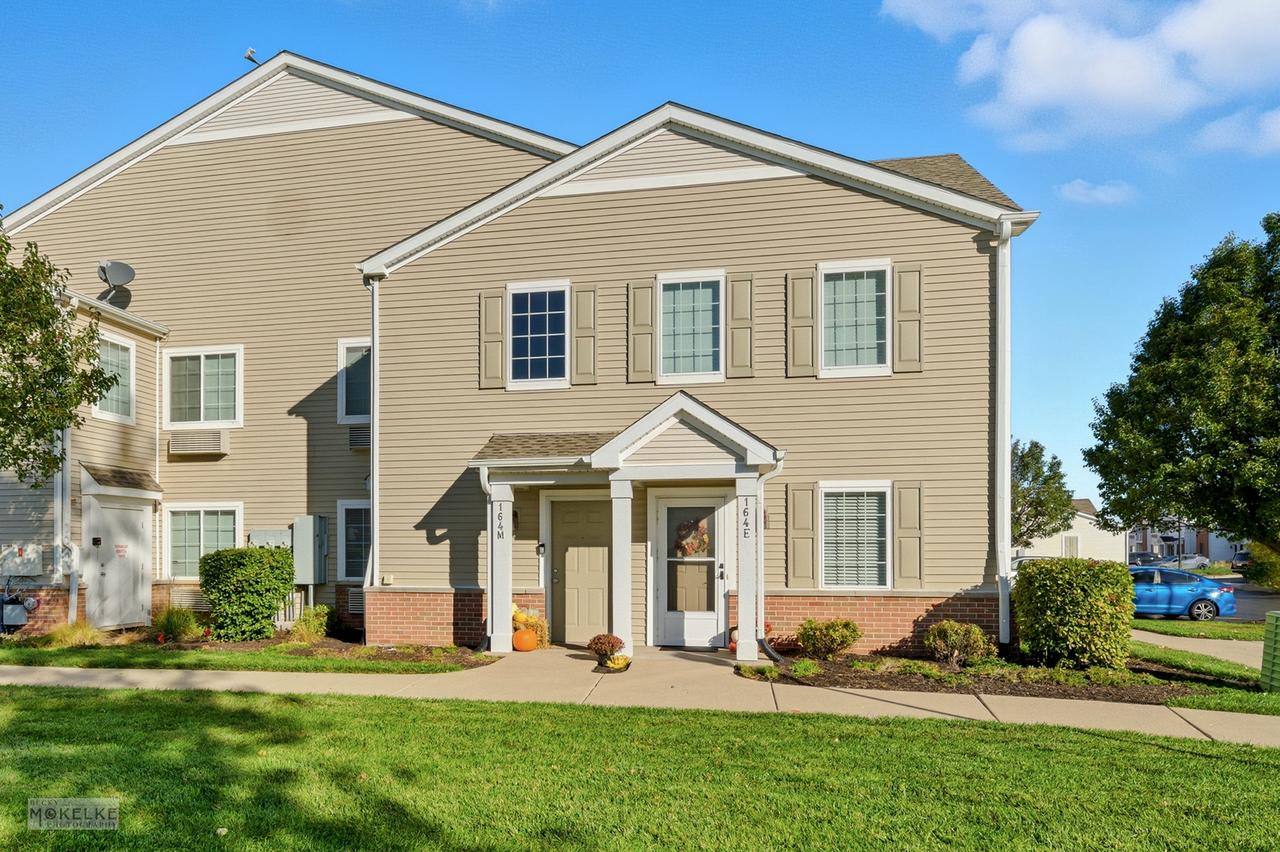 164 Bertram Dr. #E, Yorkville, IL 60560