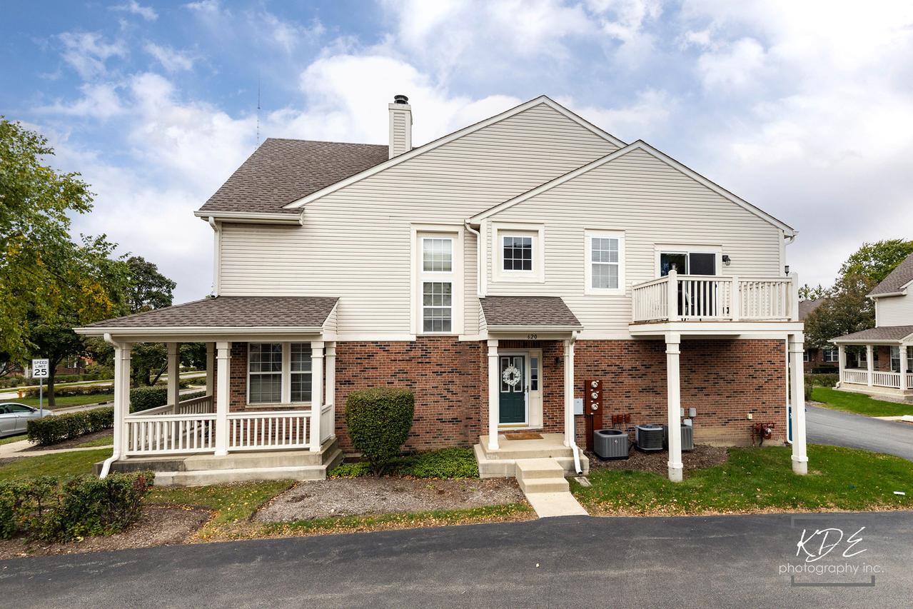 620 W Natalie Ln., Addison, IL 60101