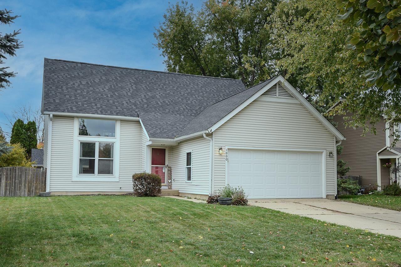 1000 Sandalwood Ln., Crystal Lake, IL 60014
