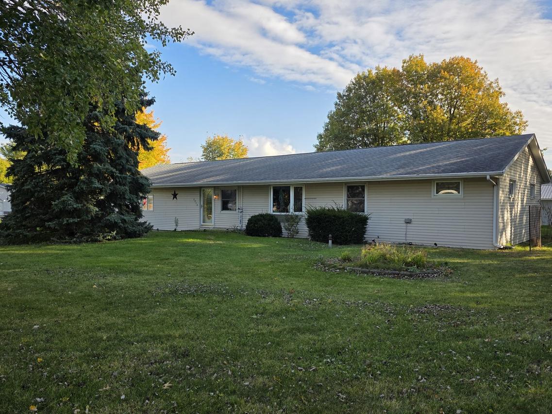 8950 Hoover Rd., Rock Falls, IL 61071